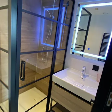 Boutique Le•bar Apartahotel 4*