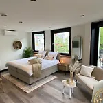 Boutique Le•bar Aparthotel 4*